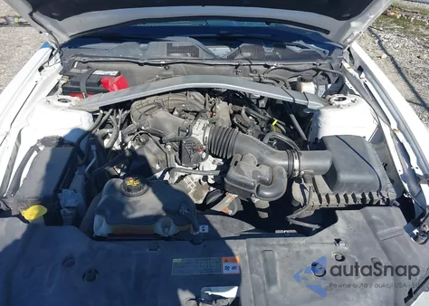 2013 Ford Mustang V6 z USA, uszkodzony, nr VIN 1ZVBP8EM0D5203877